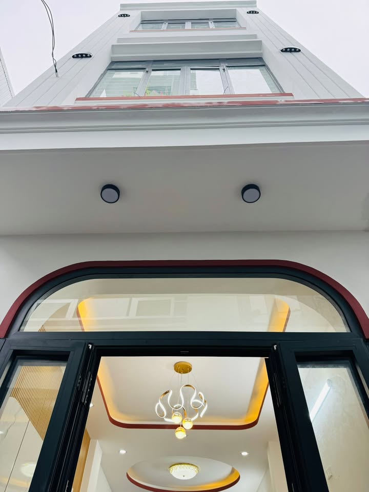 Nhà 3 tầng Ngô Mây, Quy Nhơn 29m² giá 2.399 tỷ - Gần biển, tiện ích đầy đủ!