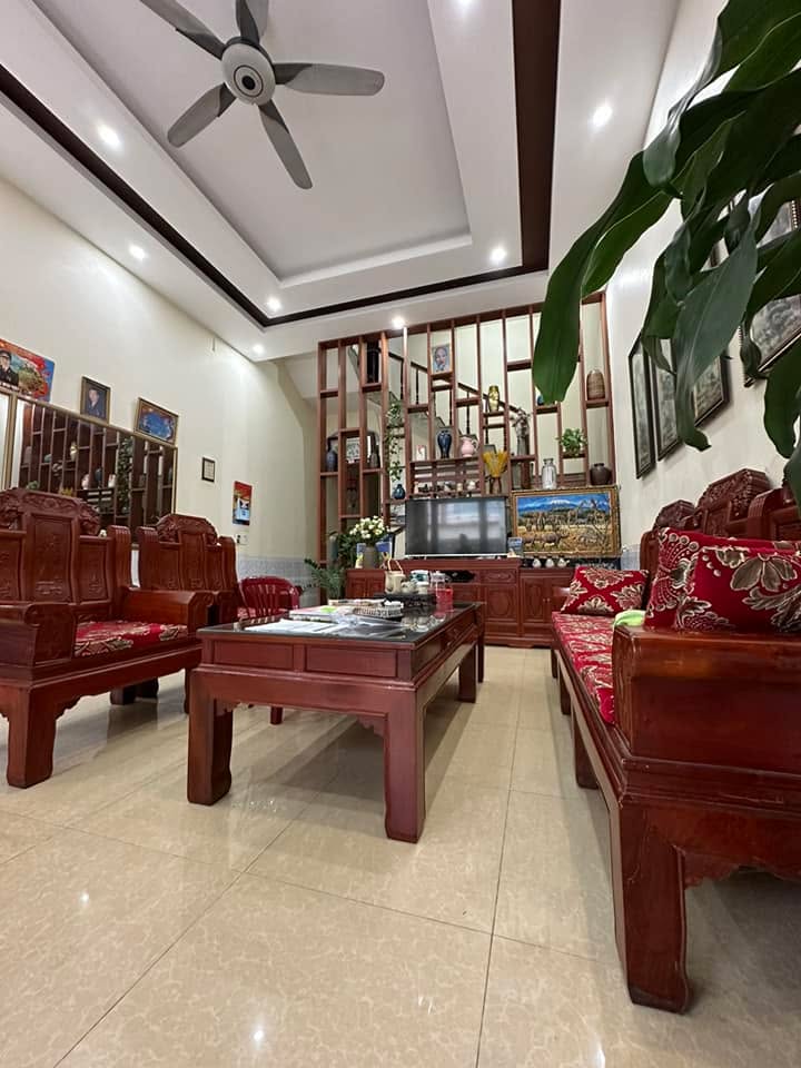 Nhà riêng phố Trần Đăng Ninh, P.Cốc Lếu, TP.Lào Cai 100m² giá 2.65 tỷ - Cơ hội vàng với giá rẻ hơn 400 triệu!