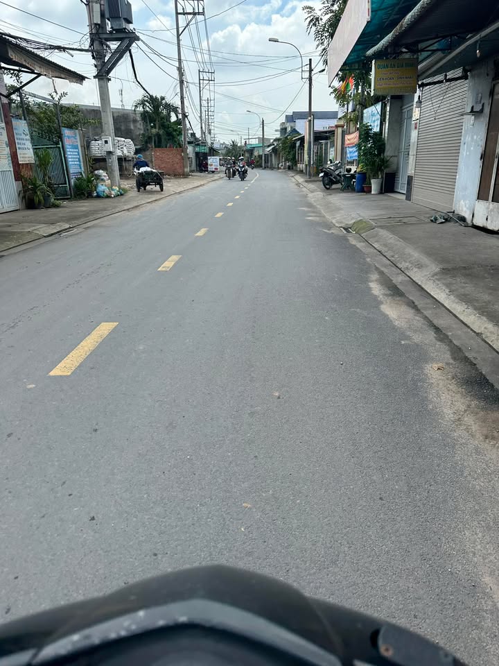 Cho thuê mặt tiền đường Hiệp Thành Q12, diện tích 100m² giá chỉ 7 triệu/tháng - Vị trí đẹp, kinh doanh thuận lợi!