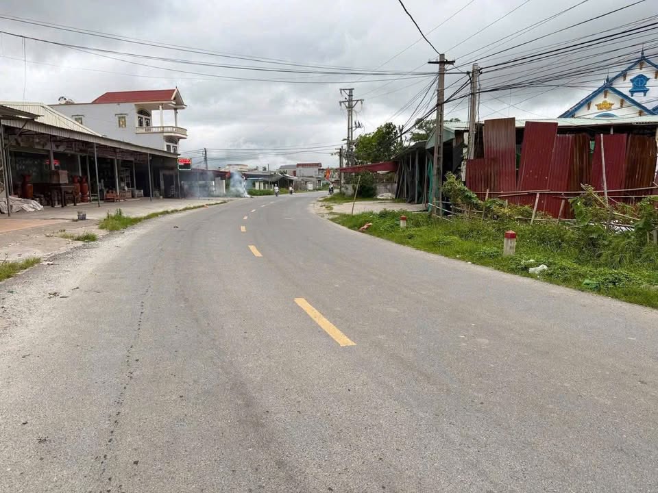 Đất mặt đường 402 Hòa Nghĩa 150m² giá 300 triệu - Cơ hội đầu tư tuyệt vời!