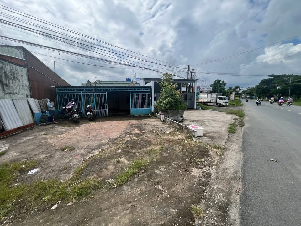 Đất mặt tiền đường 30/04, Vĩnh Châu, Sóc Trăng 403m² giá 2.7 tỷ - Cơ hội đầu tư hấp dẫn!