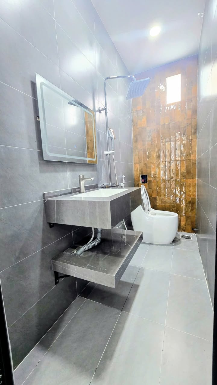 Nhà Phố 1 Trệt 1 Lầu Tân Hiệp, 69m² giá 3.65 tỷ - Thiết kế hiện đại, gần chợ!