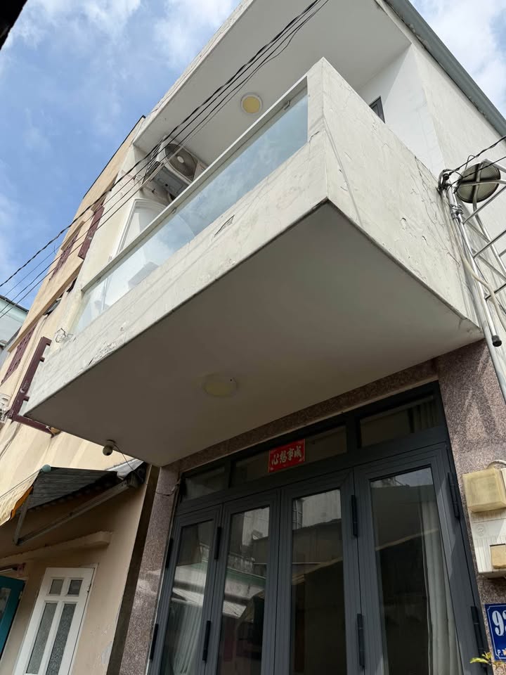 Nhà 2 tầng Tân Sơn Nhì, quận Tân Phú, 22m² giá 2.9 tỷ - Cơ hội không thể bỏ lỡ!