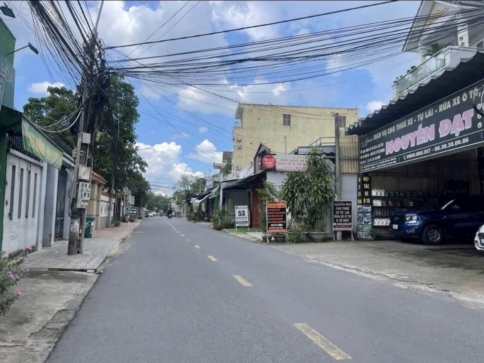 Nhà mặt tiền Nguyễn Bảo Đức, Tam Hiệp, 250m² giá 12 tỷ - Kinh doanh sầm uất!