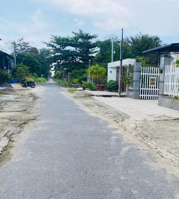 Đất thổ cư Hòa Thành 504m² giá chỉ 1.85 tỷ - Cơ hội đầu tư tuyệt vời!