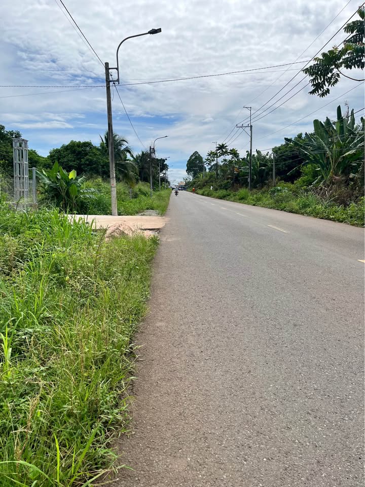 Đất thổ cư 3600m² Bình Lộc, Long Khánh - Giá 10 tỷ thương lượng, thích hợp kinh doanh!