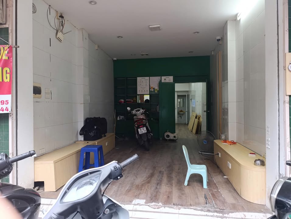 Mặt bằng kinh doanh cho thuê đường Trương Định, quận Hai Bà Trưng 50m² - Thiết kế hợp lý, vào ngay!