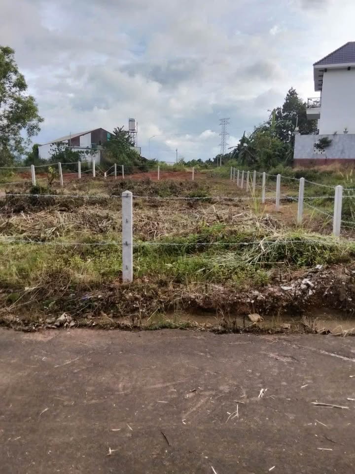 Đất nền lô góc 2 mặt tiền tại Đại Học Tôn Đức Thắng, Bảo Lộc - Diện tích 282m² chỉ 2.75 tỷ!