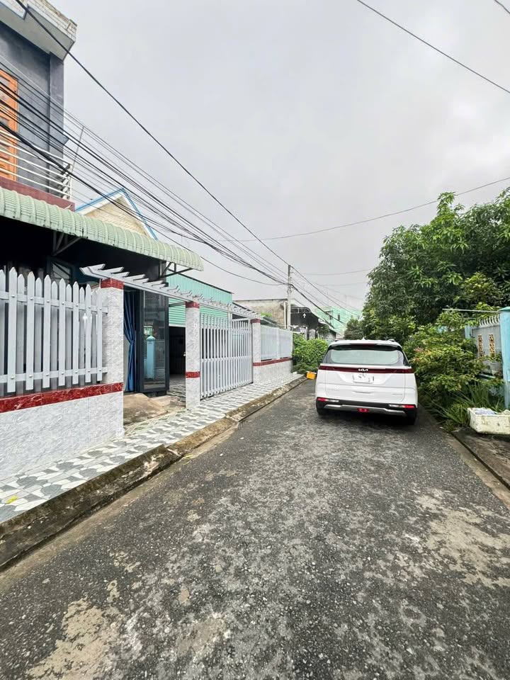 Nhà trệt lầu hẻm 14 Lê Hồng Phong, Bình Thủy, 73m² - Giá 2.49 tỷ, thương lượng hấp dẫn!