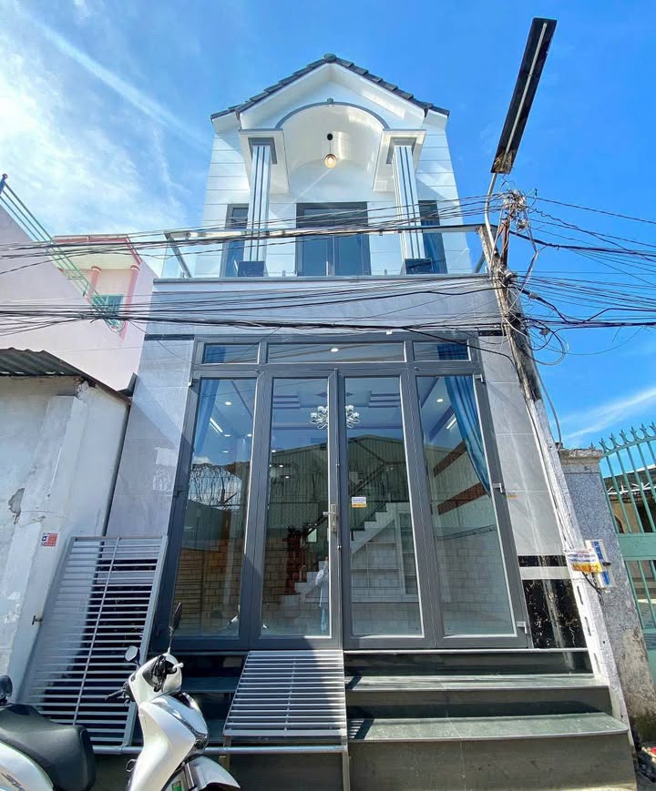 Nhà đẹp Hẻm 290 Cách Mạng Tháng 8, 42m² giá 2,288 tỷ - Chính chủ bán gấp!