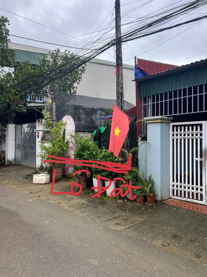 Lô đất Dân Chủ, Tp Hòa Bình 122,9m² giá 2 tỷ - Đường nhựa ô tô tránh nhau!