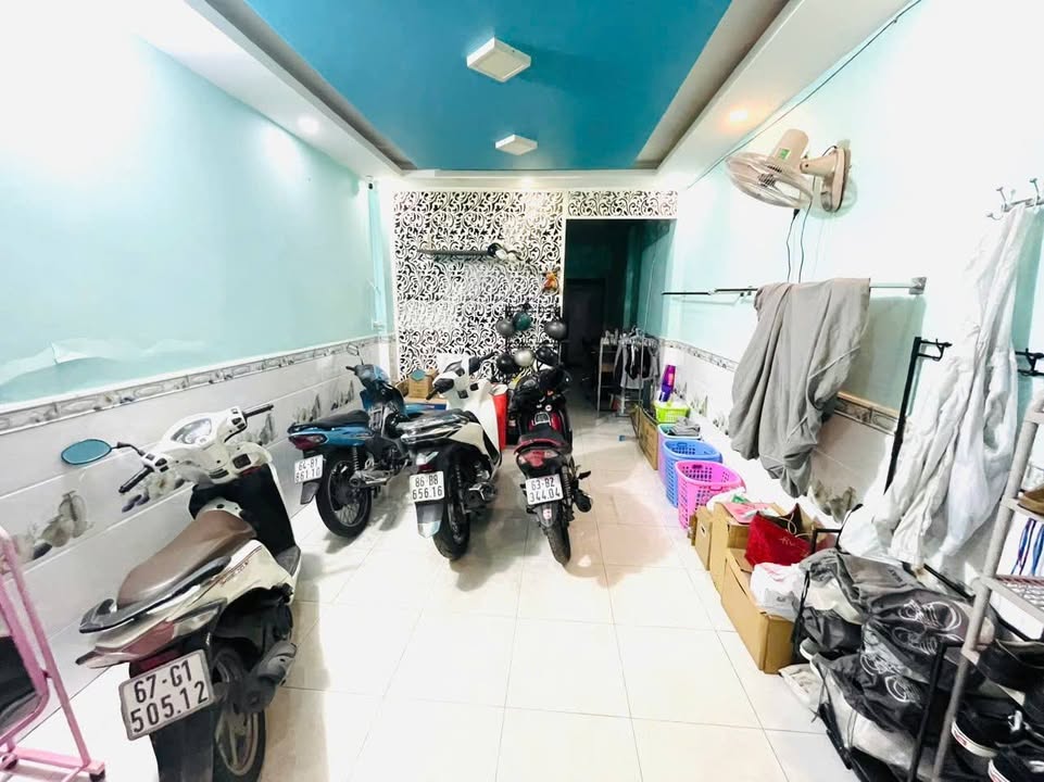 Nhà cho thuê hẻm 1041 Tân Hưng, Quận 7 - Full nội thất, chỉ 9 triệu/tháng!