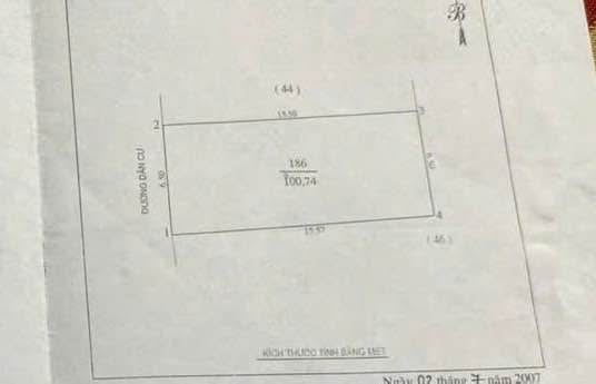 Nhà 2,5 tầng 2 mặt tiền ngõ Phan Chu Trinh, Vinh 100m² giá 6 tỷ - Để lại nội thất chỉ việc vào ở!