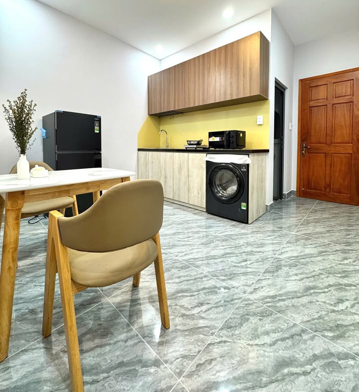 Căn hộ cho thuê đường Đoàn Văn Bơ quận 4 - Thiết kế hiện đại, thoáng mát!