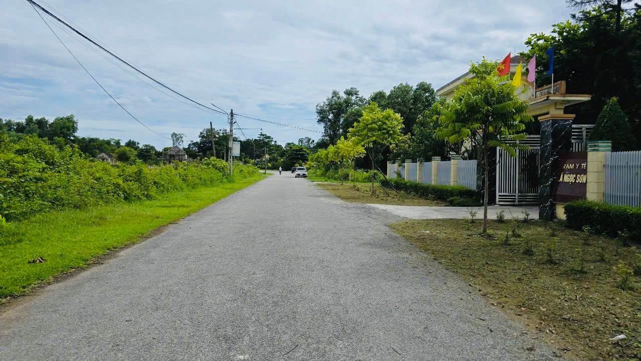 Đất nền Thôn Trung Tâm, Toàn Lưu 322m² - Giá chỉ 800 triệu, cơ hội đầu tư vàng!