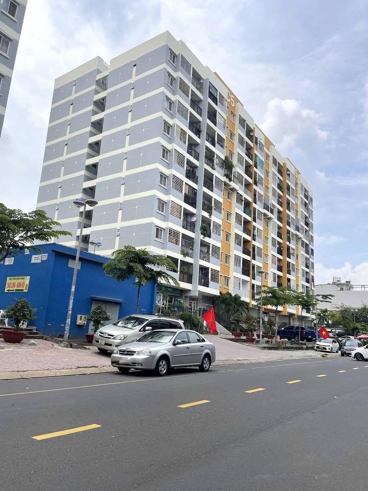 Mặt tiền FrontHouse đường D2, Quận 9, 120m² giá 13.8 tỷ - Đầu tư sinh lợi ngay!