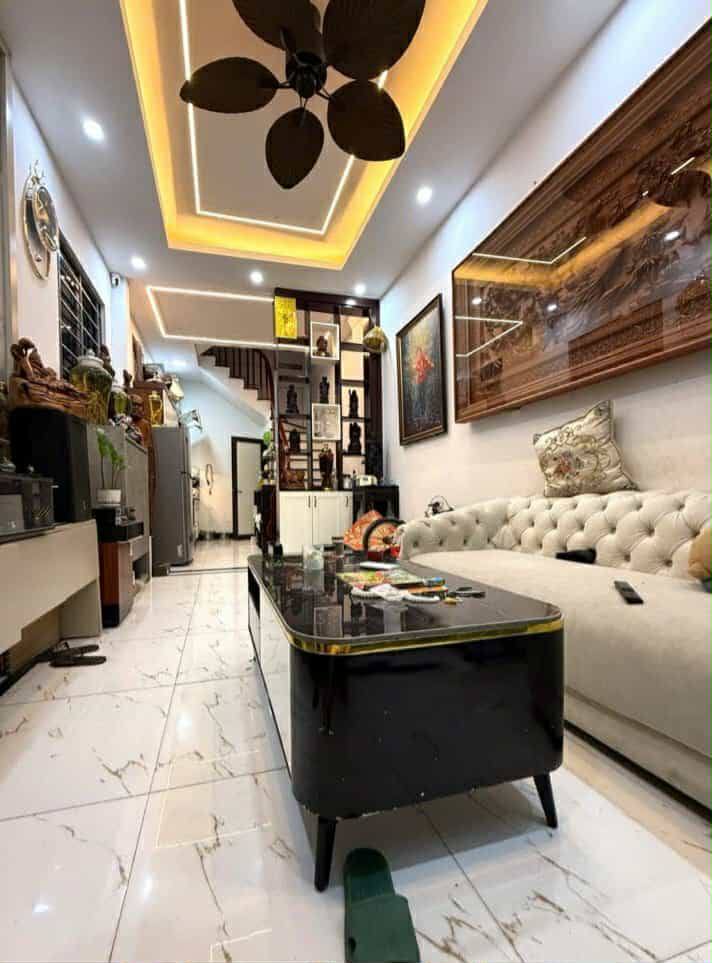 Nhà riêng 5 tầng Trần Phú, Hà Đông 29m² giá 7.5 tỷ - Vị trí đắc địa giao thông thuận lợi!