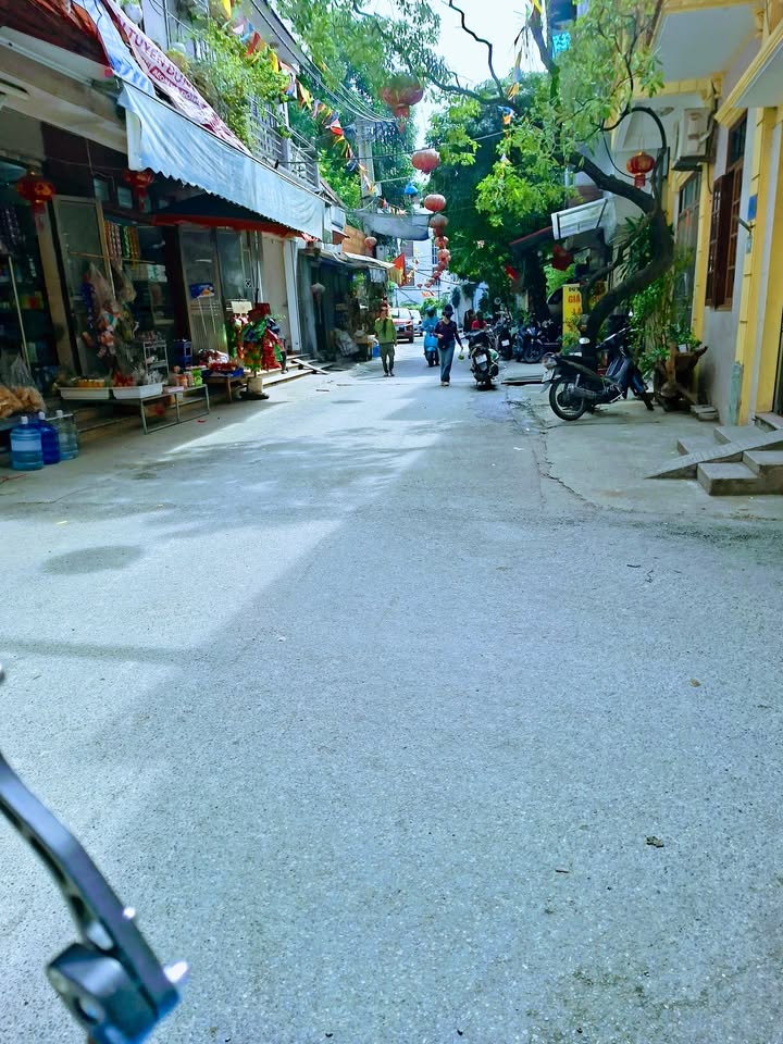 Nhà mặt phố Ngô Thì Sỹ, Hà Đông 33m² giá 8 tỷ - Kinh doanh sầm uất, ô tô tránh nhau!