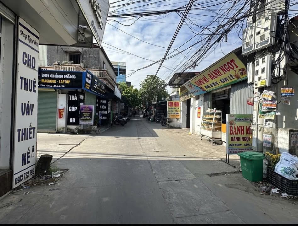 Nhà mặt phố kinh doanh Mê Linh 110m² giá 9 tỷ - Vị trí đắc địa KCN Quang Minh!