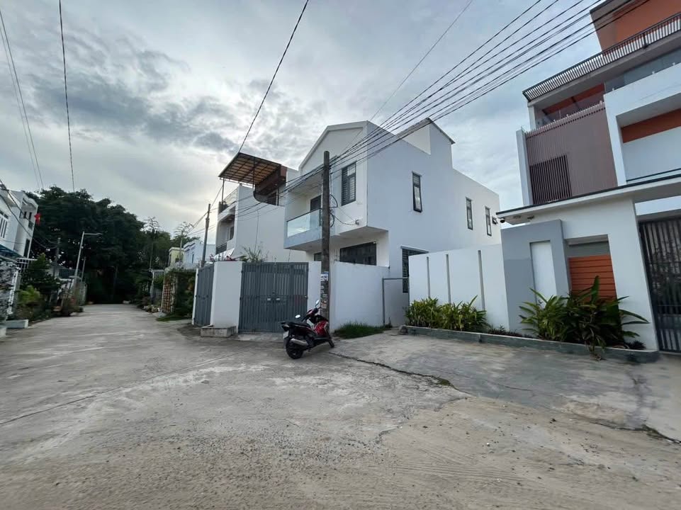 Đất 2 mặt tiền Vĩnh Thạnh, Nha Trang 645.8m² giá 12.9 tỷ - Cơ hội đầu tư sinh lời!