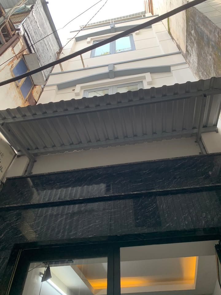 Nhà trung tâm Quận 5, 19m² giá 5.8 tỷ - Chính chủ, sẵn sàng ở ngay!