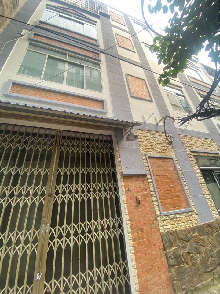 Nhà phố quận 10, 55m² giá 13.5 tỷ - Thiết kế hiện đại, sẵn sàng ở ngay!