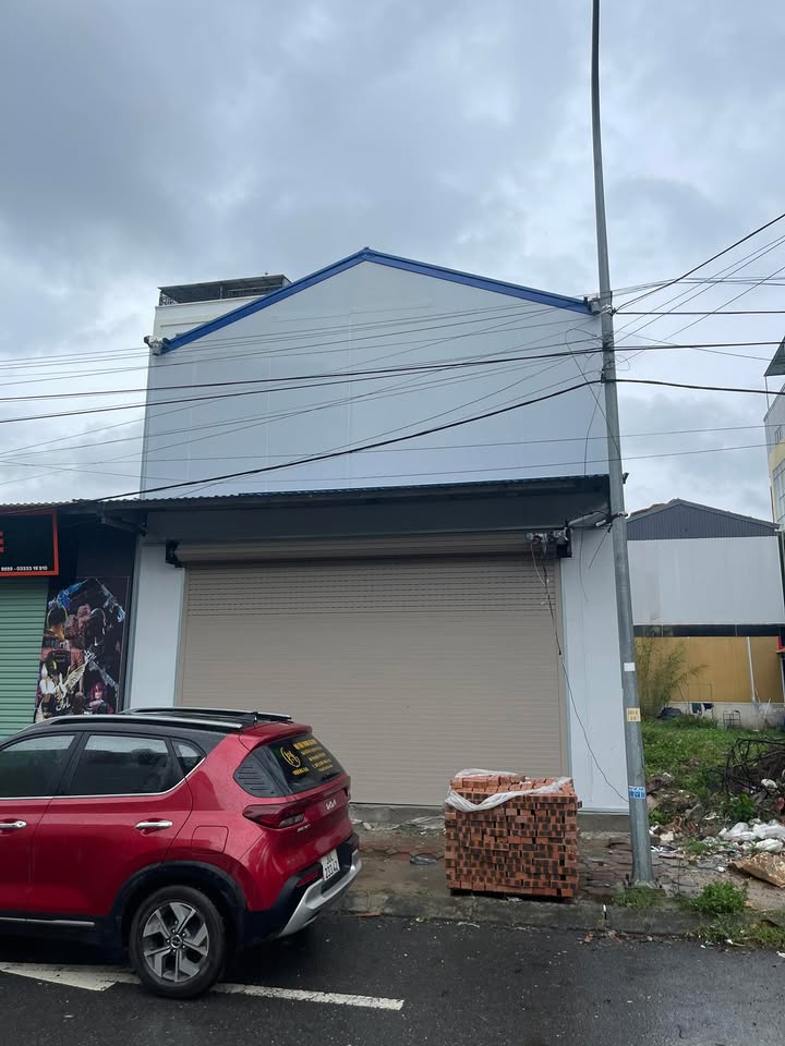 Nhà cho thuê 2 tầng Quốc Oai 260m² - Không gian rộng rãi thoáng đãng!