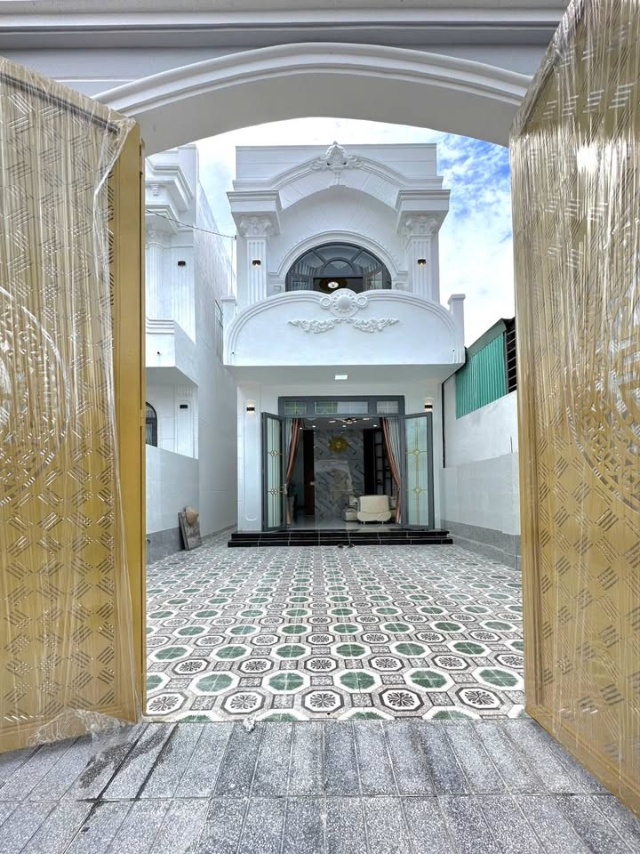 Nhà lầu đúc Hiệp Ninh, TP. Tây Ninh 134.75m² giá 3.05 tỷ - Sổ hồng chính chủ!