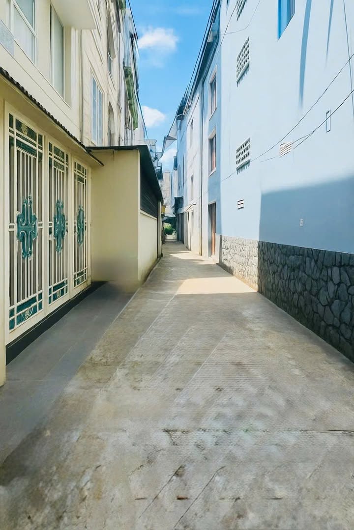 Nhà 4 tầng mới đẹp P2 Quận 10 giá 10.85 tỷ - Đầu tư sinh lời ngay!