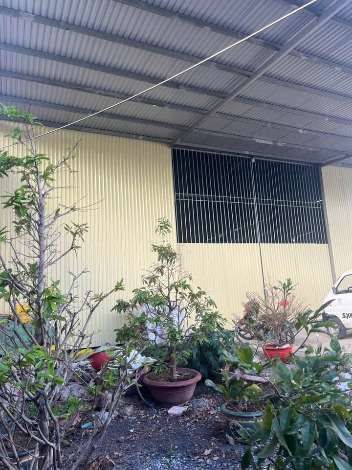 Kho cho thuê trên Quốc lộ 1A, Diên Phú, 1000m² - Diện tích rộng, xe tải vào tận kho!