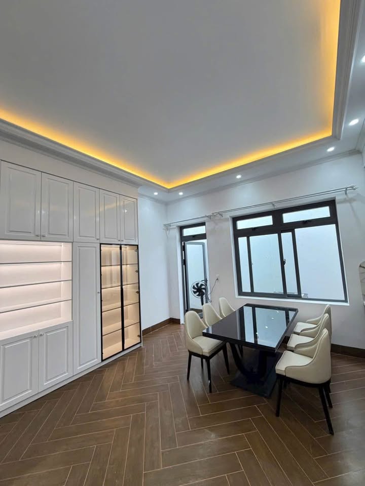 Nhà đẹp tại An Sơn, Đà Lạt 80m² giá 11.5 tỷ - Thiết kế hiện đại, sang trọng!