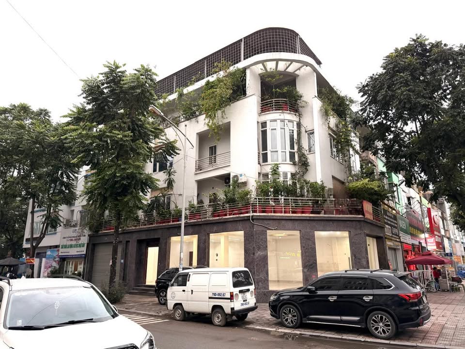 Cho thuê nhà mặt phố Văn Phú, Hà Đông 130m² - Lô góc kinh doanh đắc địa!