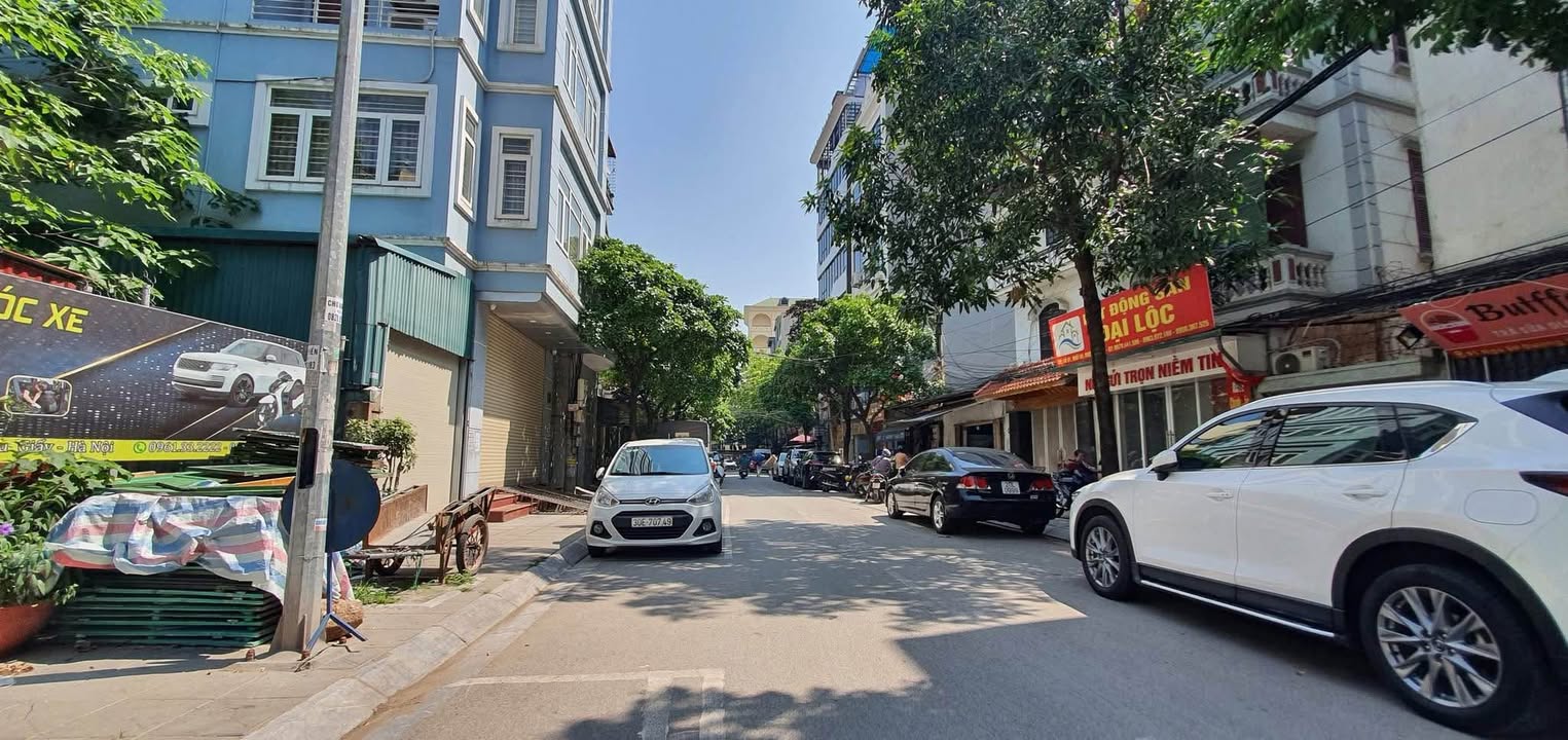 Tòa văn phòng Dương Khuê Cầu Giấy 120m² giá 68 tỷ - Đầu tư sinh lời cao!