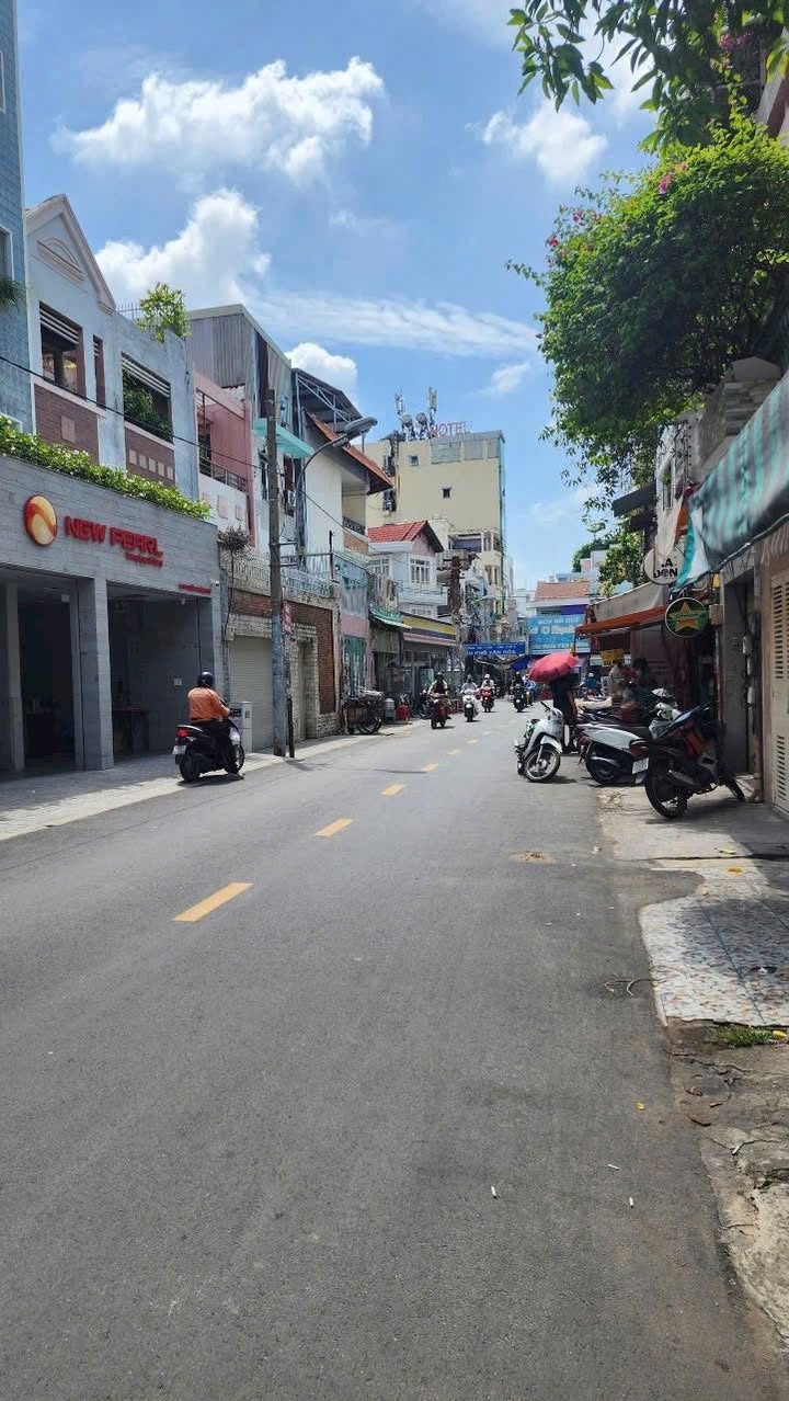 Nhà mặt tiền Trần Khánh Dư, P. Tân Định, Q1, 110m² giá 33.5 tỷ - Cơ hội đầu tư hấp dẫn!