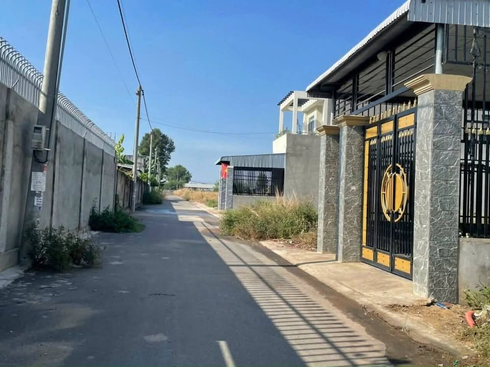 Đất nền 100m² tại xã Bình Minh, giá chỉ 1.2 tỷ - Sổ đỏ chính chủ