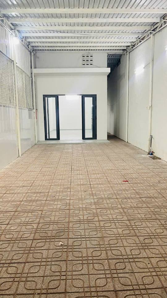 Cho thuê nhà mặt tiền kinh doanh Tân Hiệp, Biên Hòa 260m² - Phù hợp làm văn phòng và kho hàng!