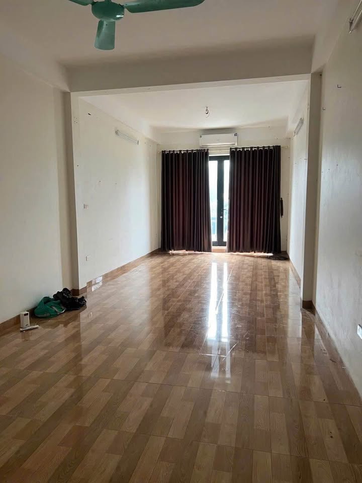 Nhà mặt phố Vạn Phúc, Hà Đông 60m² giá 23 triệu - Cho thuê ngay!