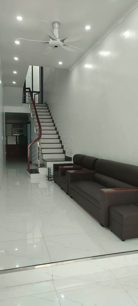 Bán nhà mặt phố Nguyễn Trãi, Hải Dương 47.2m² giá 2.9 tỷ - Vị trí đắc địa, tiện ích đầy đủ!