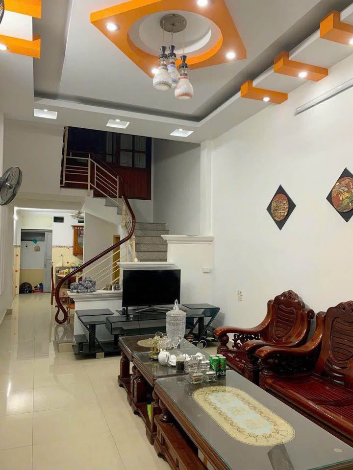 Nhà 3 tầng ngõ phố Nguyễn Chí Thanh, Hải Dương 67.5m² giá chỉ 3.08 tỷ - Chính chủ bán gấp!