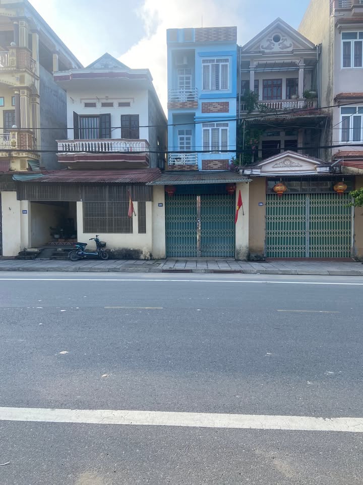 Nhà 3 tầng mặt đường Âu Cơ, xã Hạ Hòa 95m² giá 2 tỷ - Cơ hội đầu tư tuyệt vời!