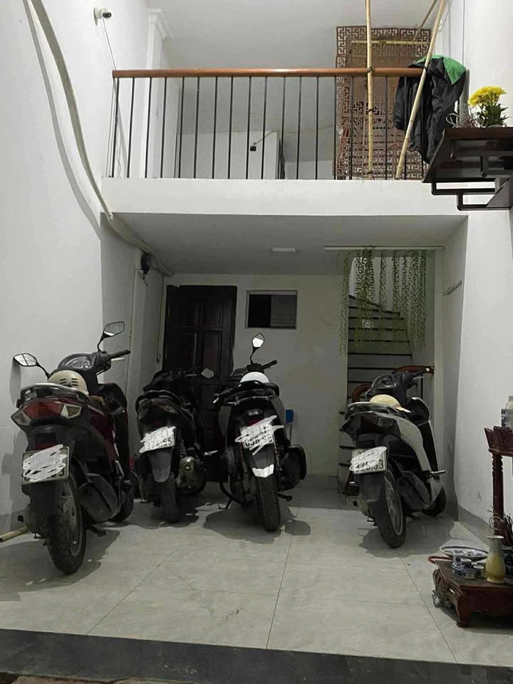 Cho thuê nhà riêng Khương Thượng Đống Đa 30m² giá 13 triệu - Phù hợp cho hộ gia đình!