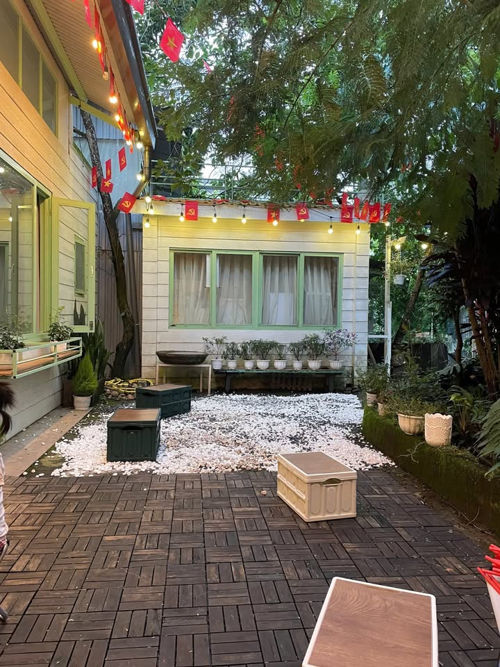 Cho thuê homestay Hàn Thuyên Đà Lạt 100m² giá 11 triệu - Đầy đủ nội thất, sân rộng rãi!