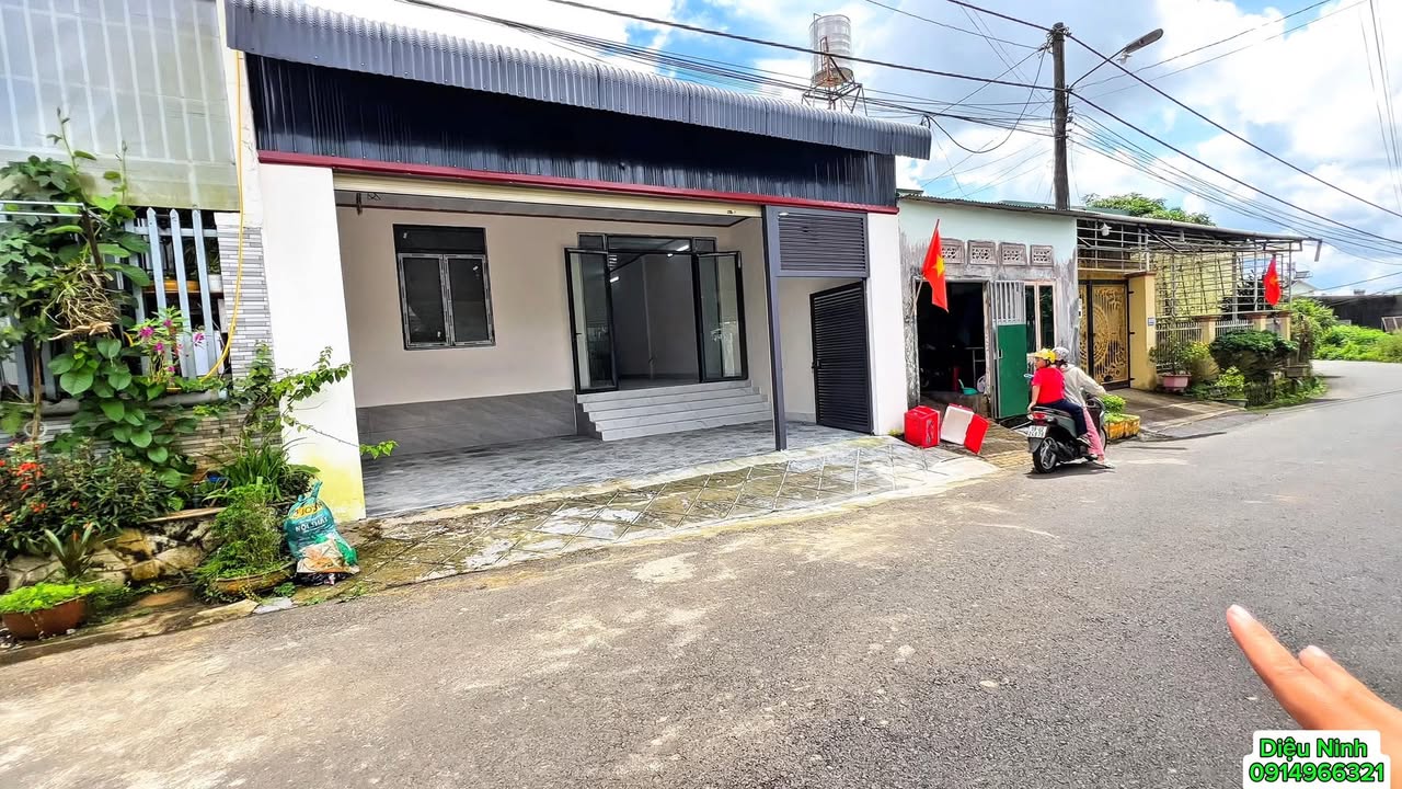 Nhà cấp 4 Bảo Lộc 140m² giá 3.2 tỷ - Hướng Tây, chính chủ bán gấp!