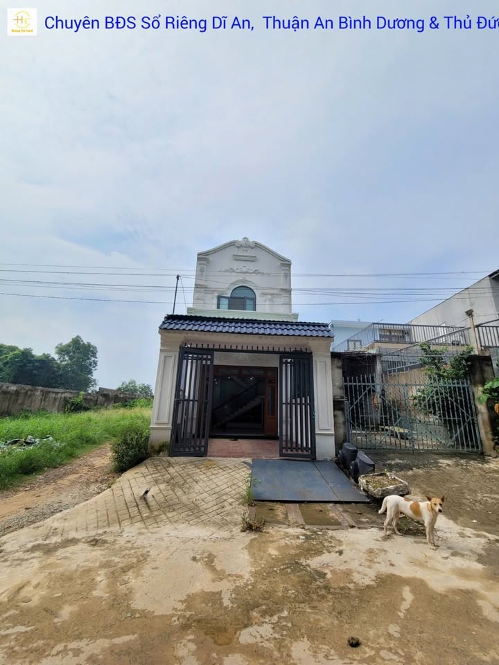 Nhà trệt lầu 90m² đường Ống Nước, Dĩ An - Giá chỉ 3,1 tỷ - Sẵn sàng vào ở!