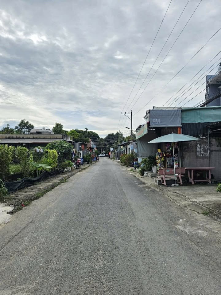 Đất góc 2 mặt tiền đường Nguyễn Công Trứ, Dĩ An, 200,9m² giá 9 tỷ - Cơ hội đầu tư sinh lời!