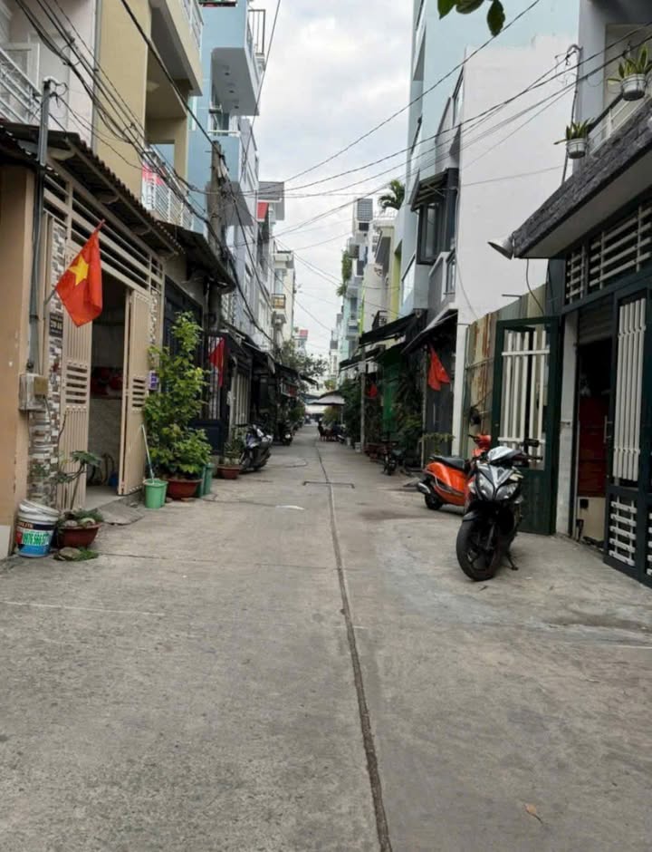 Đất 2 mặt tiền đường Bình Thành, 92m² giá 5.5 tỷ - Vị trí đẹp, thuận lợi kinh doanh!