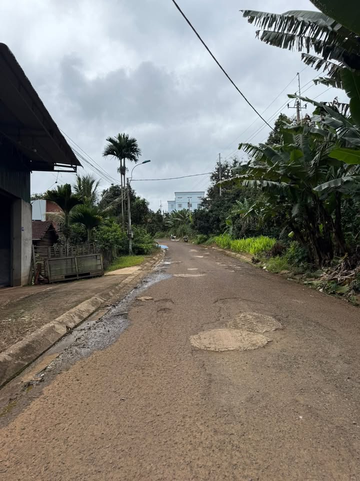 Đất nền Đăk Mil 288m² giá 1.95 tỷ - Đất 2 mặt tiền, chính chủ bán gấp!