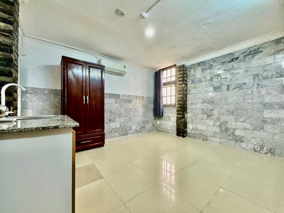 Phòng cho thuê Quận 12, 550 Trường Chinh, 3.7 triệu - Vị trí đắc địa ngay ngã tư An Sương!