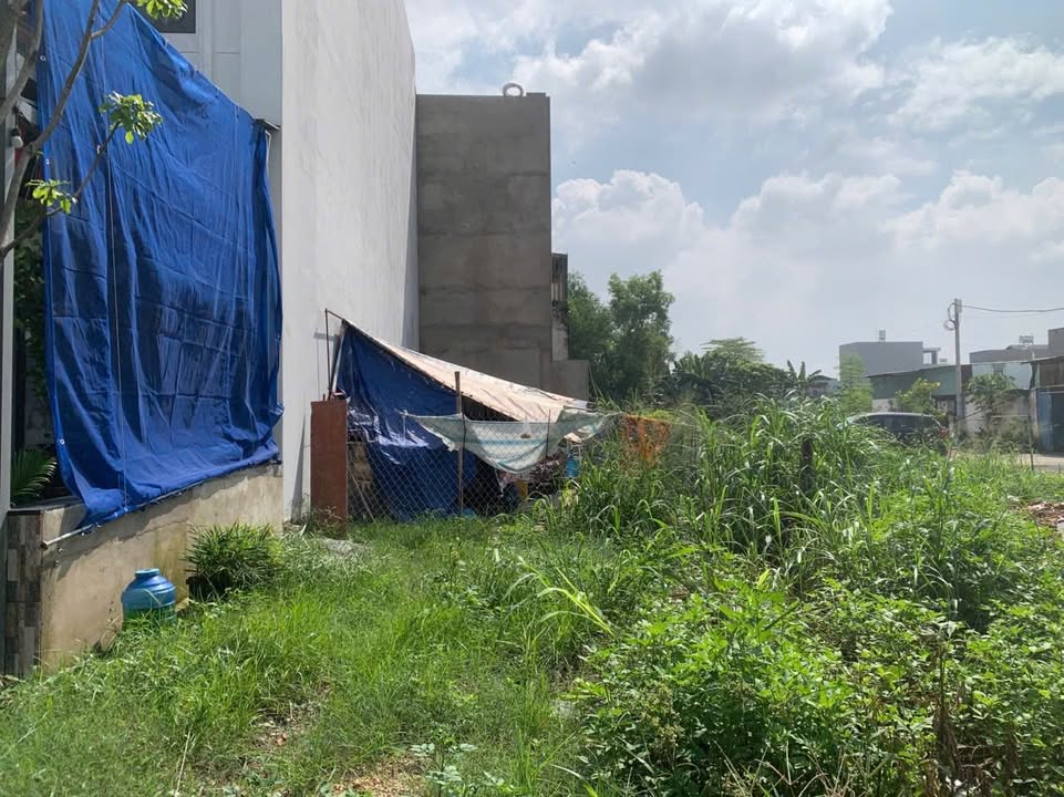 Bán mặt tiền đường Tân Xuân 2, Hóc Môn - Diện tích 93m², Giá 7 tỷ - Cơ hội đầu tư hấp dẫn!