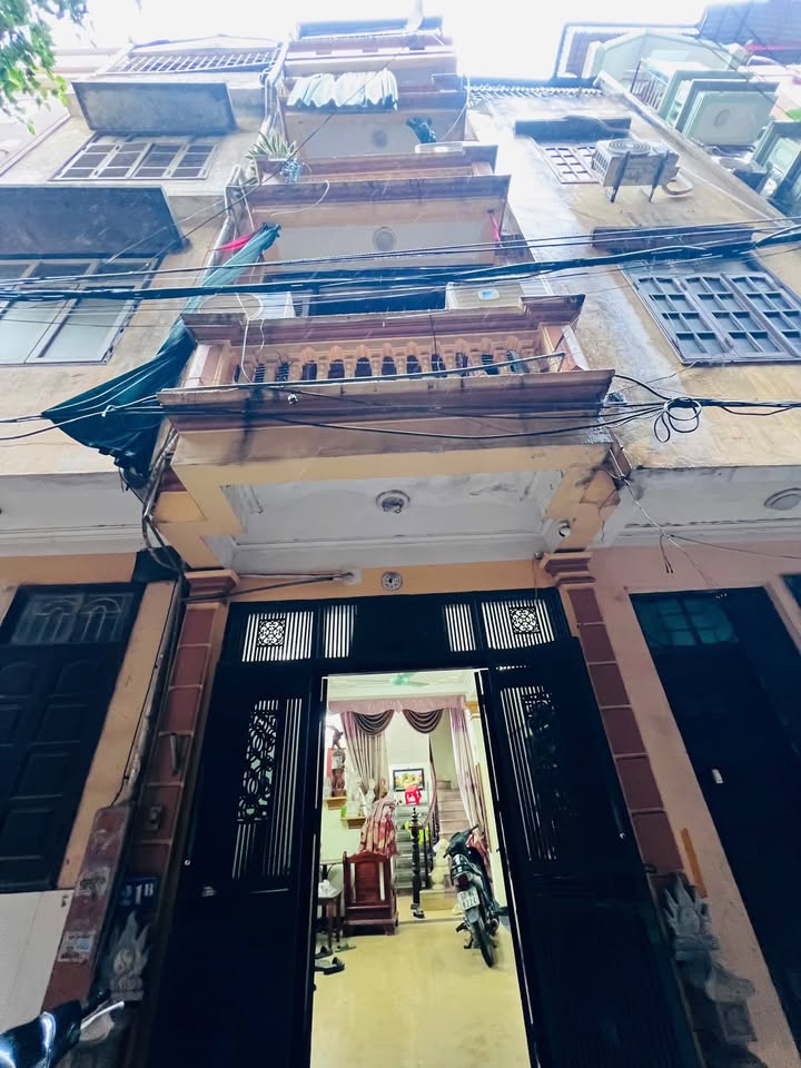 Nhà phố Trần Vỹ Cầu Giấy 28m² giá thỏa thuận - Vị trí gần các trường đại học lớn!